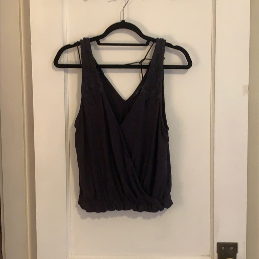 American eagle navy/gray top